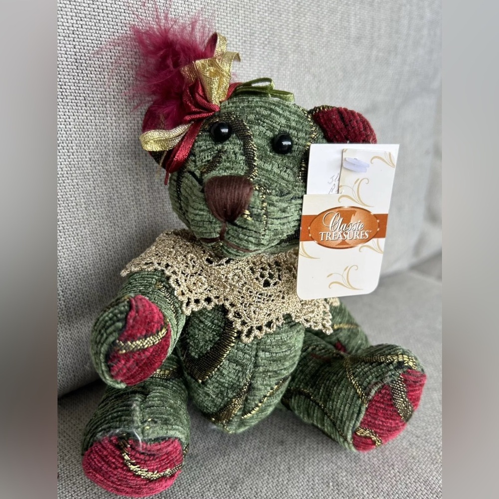 Dan Dee Collector's Victorian Bear Classic Treasures Green Teddy Crochet Collar